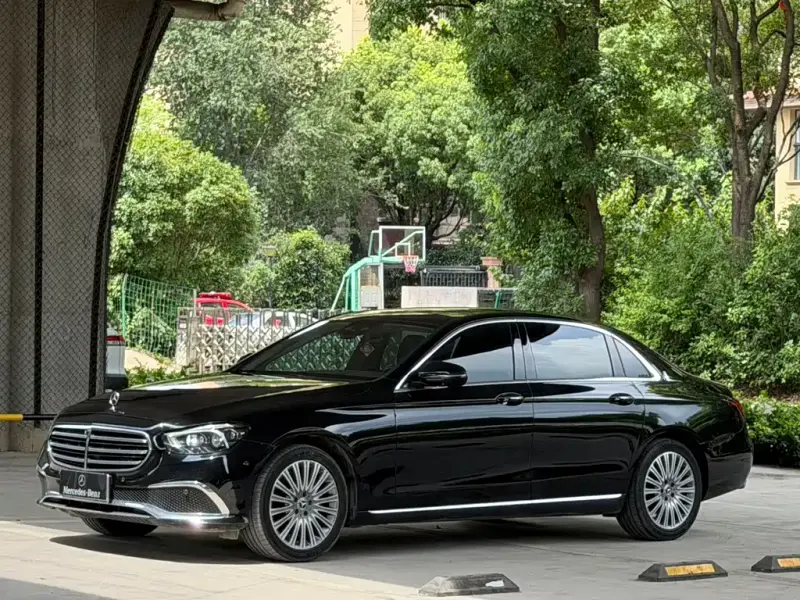 Mercedes-Benz E-Class, 2020 — фото 1