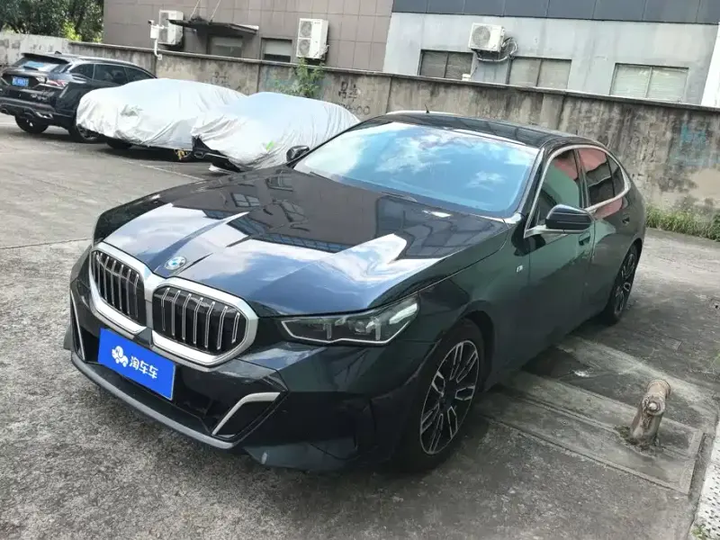BMW 5 Series, 2024