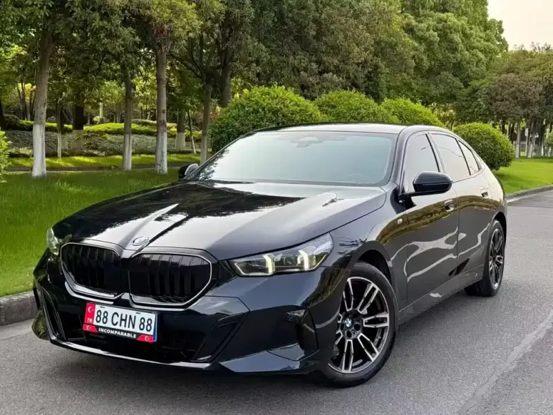 BMW 5 Series, 2025