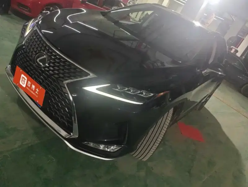 Lexus RX, 2021
