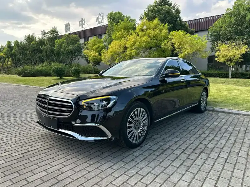 Mercedes-Benz E-Class, 2023 — фото 1