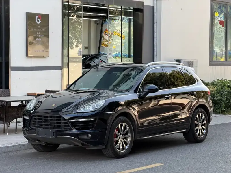 Porsche Cayenne, 2012