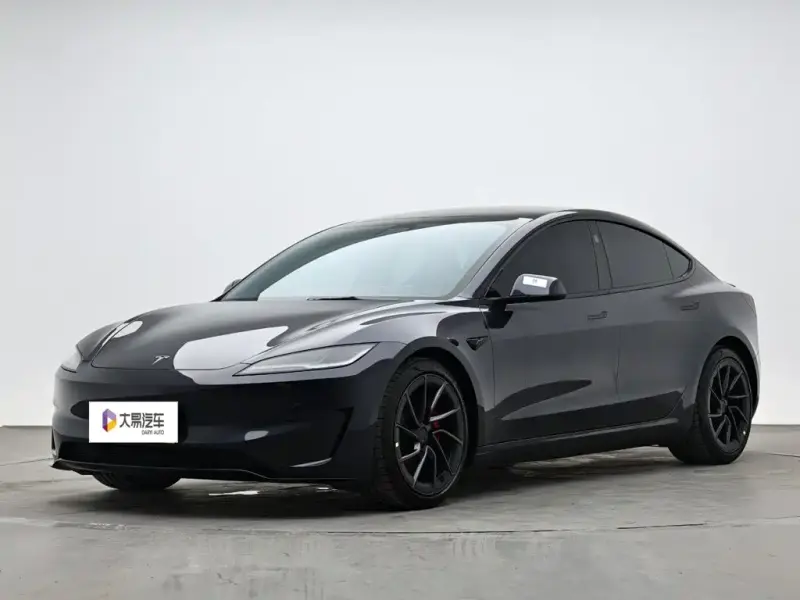 Tesla Model 3, 2025