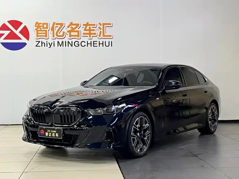 BMW 5 Series, 2024