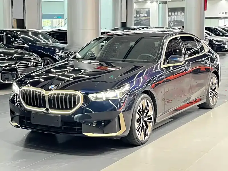 BMW 5 Series, 2025