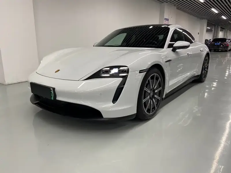 Porsche Taycan, 2020