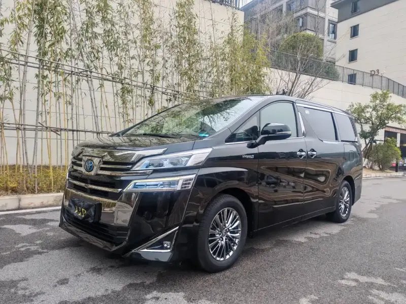 Toyota Vellfire, 2019 — фото 1
