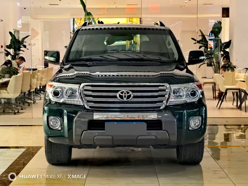 Toyota Land Cruiser, 2013