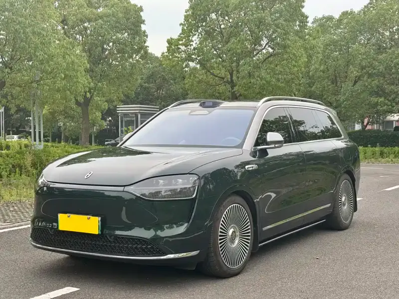AITO M9, 2025