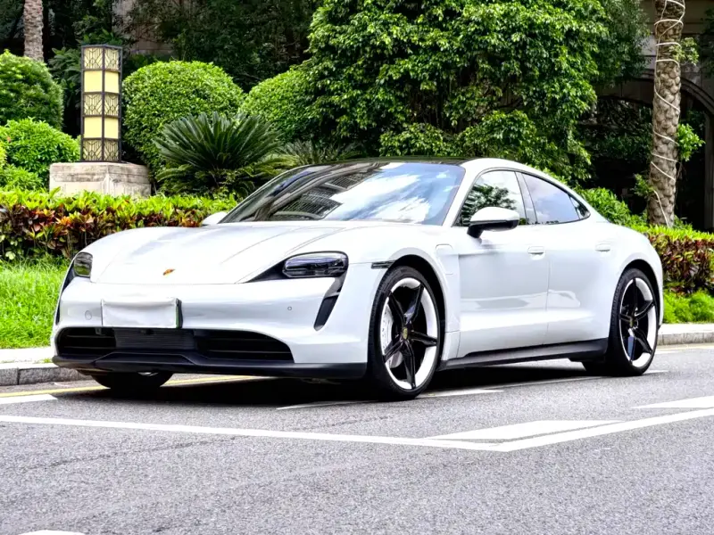 Porsche Taycan, 2021