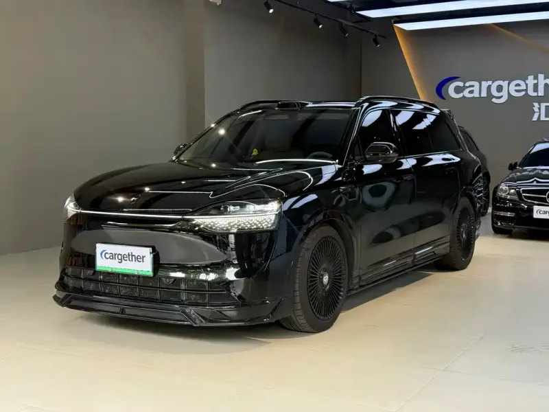 AITO M9, 2025
