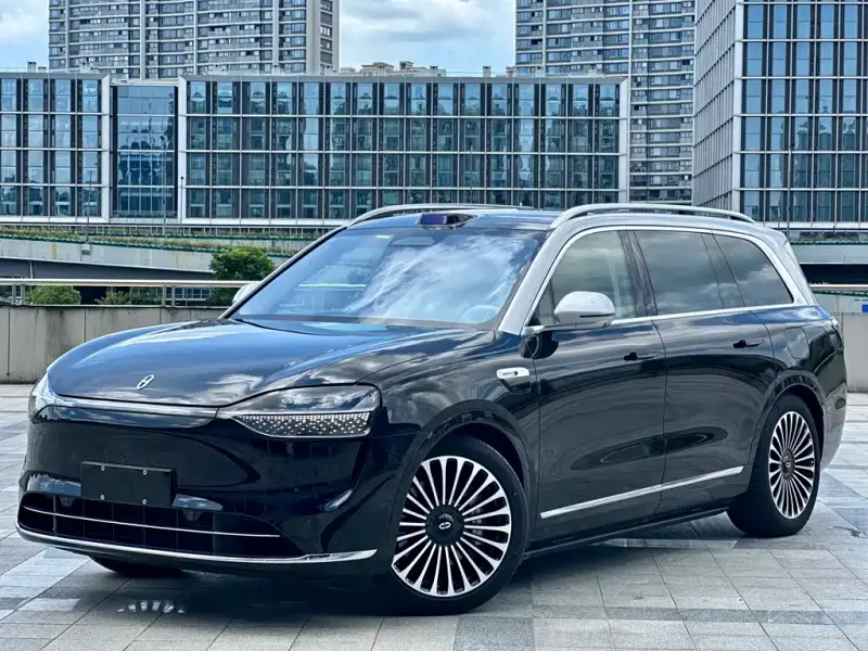AITO M9, 2025
