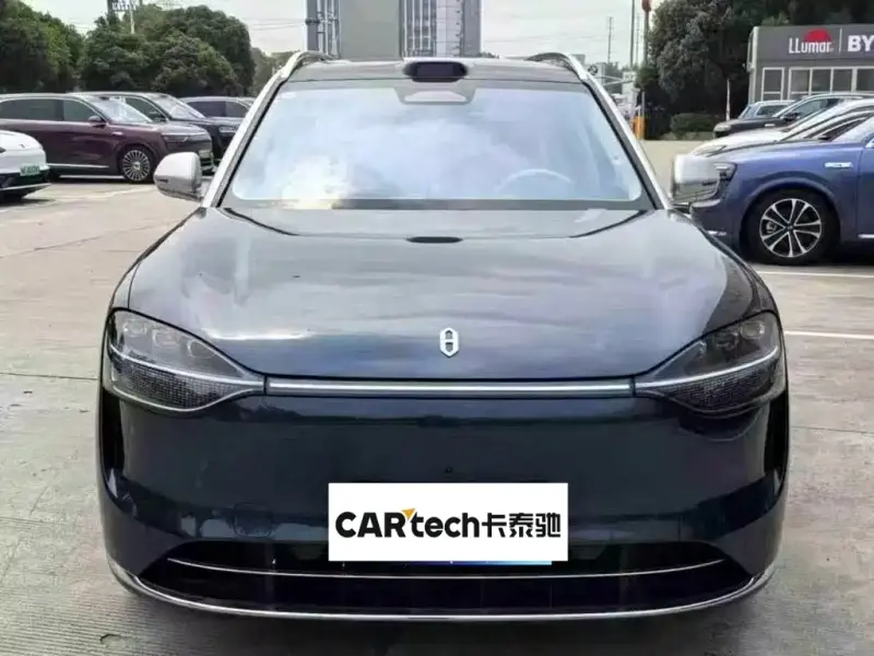 AITO M9, 2025