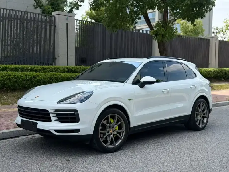 Porsche Cayenne Hybrid, 2023 — фото 1