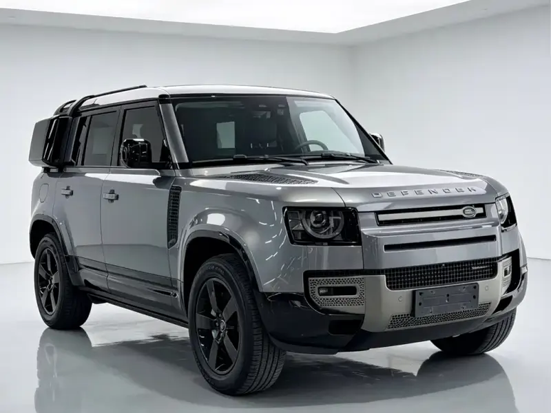 Land Rover Defender, 2023