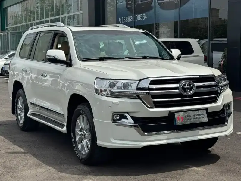 Toyota Land Cruiser, 2018 — фото 1