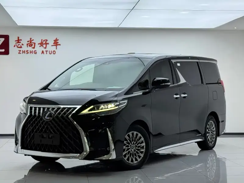 Lexus LM, 2023