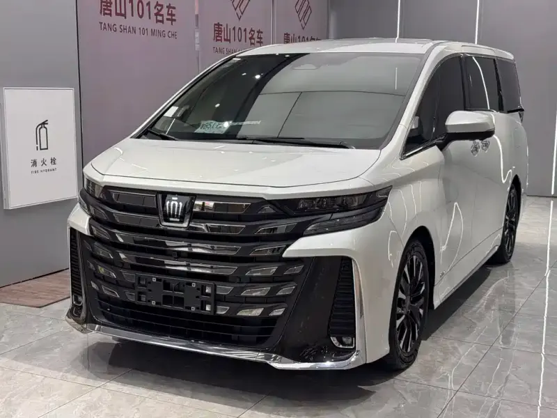 Toyota Vellfire, 2024 — фото 1