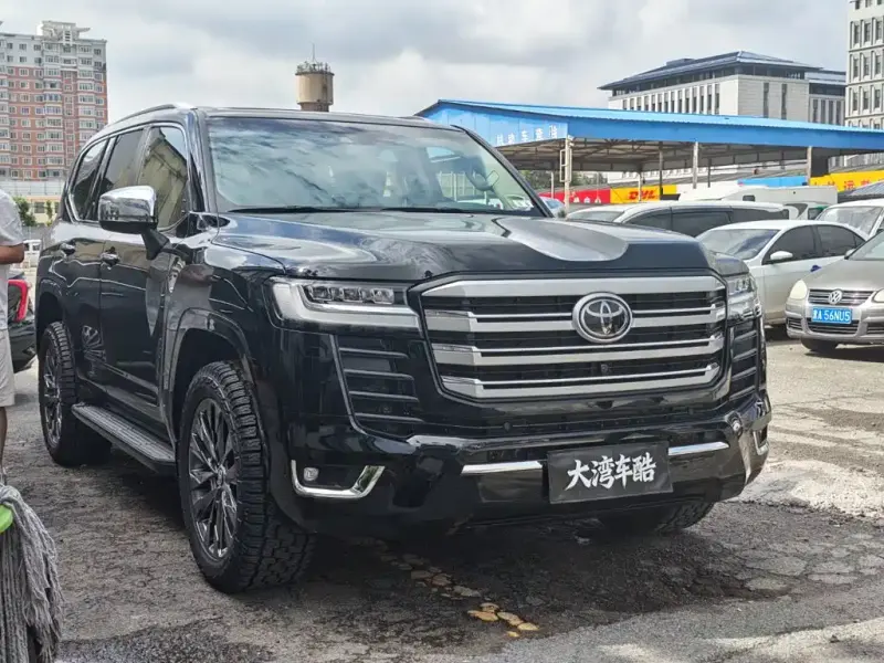 Toyota Land Cruiser, 2025