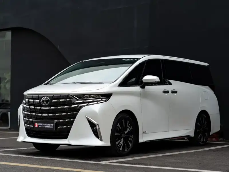 Toyota Alphard, 2024
