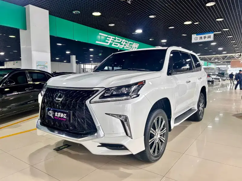 Lexus LX, 2018