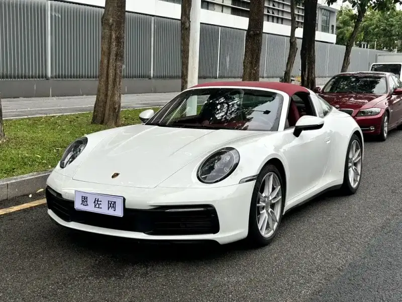 Porsche 911, 2023