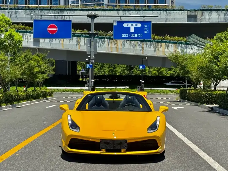 Ferrari 488, 2018
