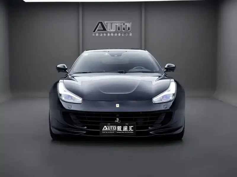 Ferrari GTC4Lusso, 2019