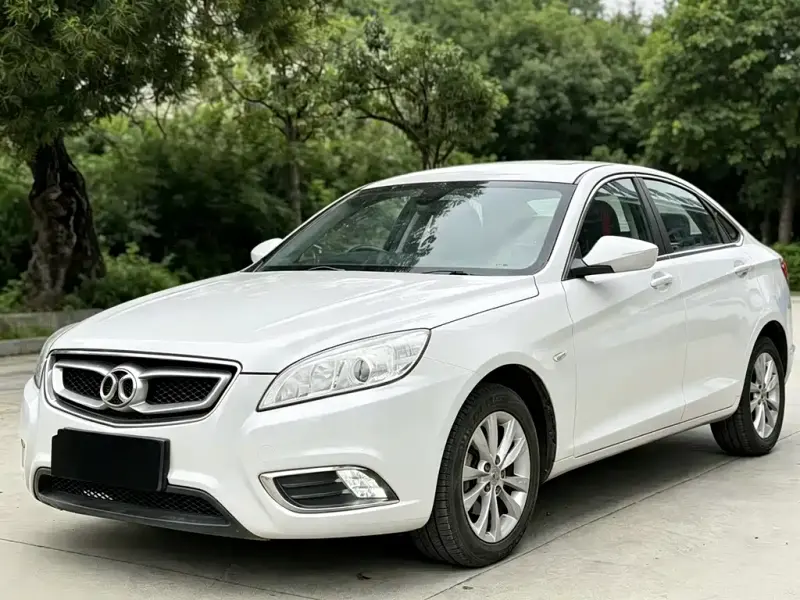 BAIC Senova D50, 2016 — фото 1