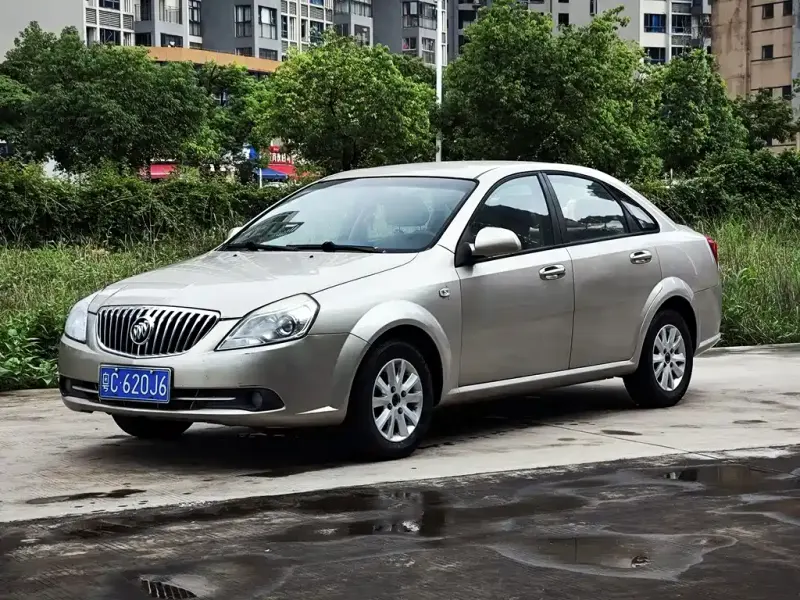 Buick Excelle, 2013