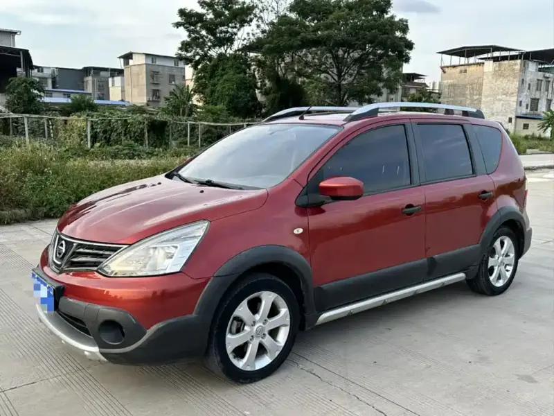 Nissan Livina, 2013