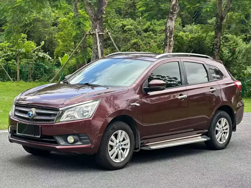 Venucia T70, 2015