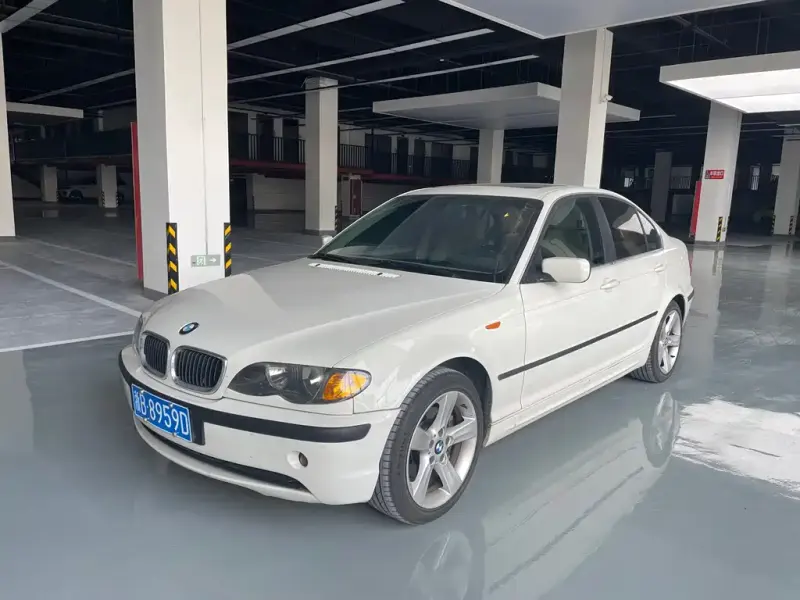 BMW 3 Series, 2003