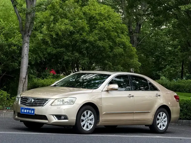 Toyota Camry, 2010