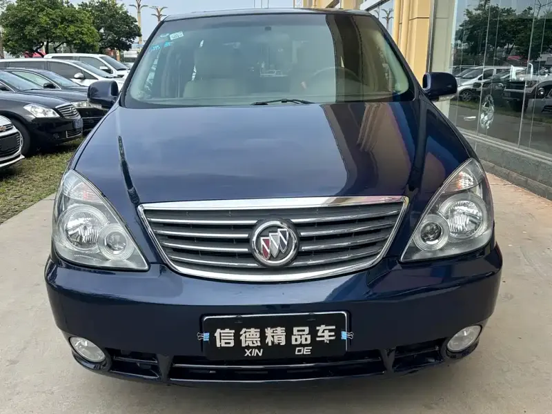 Buick GL8, 2009