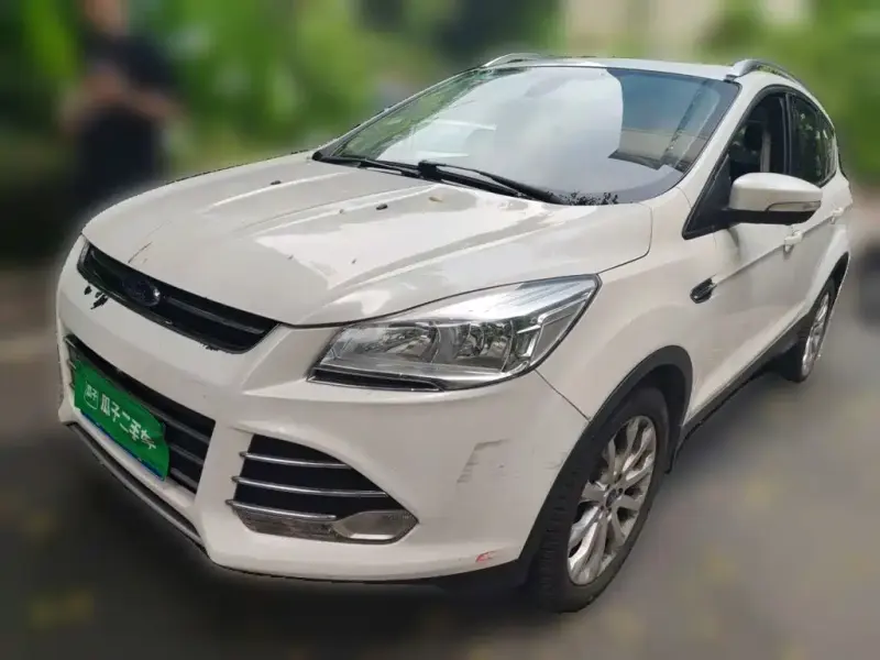 Ford Kuga, 2015