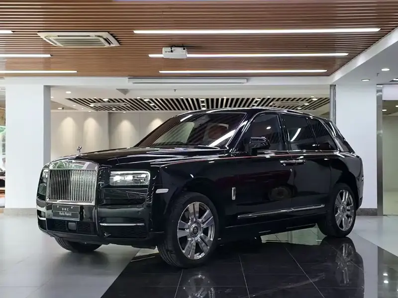 Rolls-Royce Cullinan, 2024