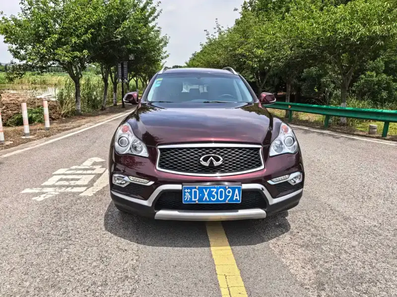 Infiniti QX50, 2015