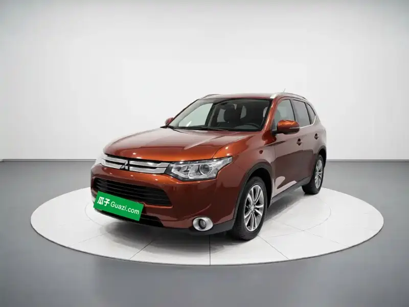 Mitsubishi Outlander (Import), 2015