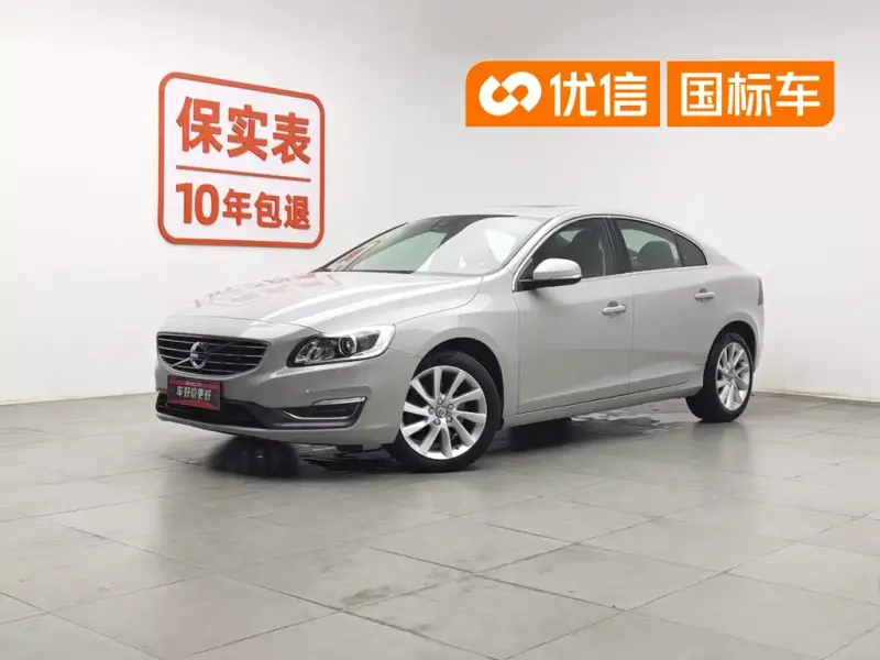 Volvo S60, 2015 — фото 1