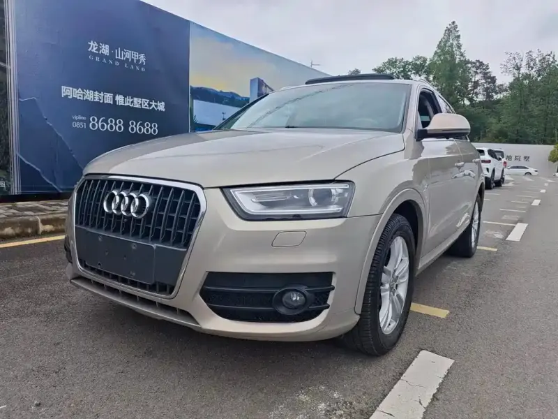 Audi Q3, 2013