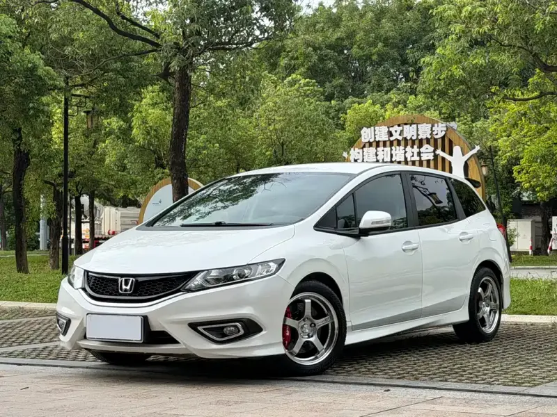 Honda Jade, 2016 — фото 1
