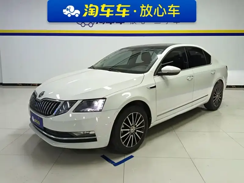 Skoda Octavia, 2019 — фото 1