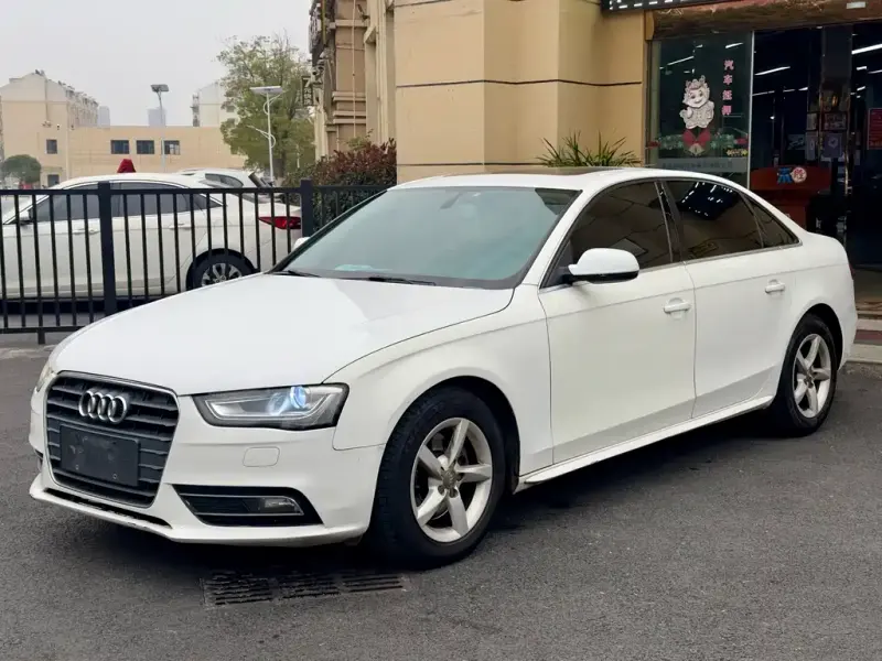 Audi A4L, 2016 — фото 1