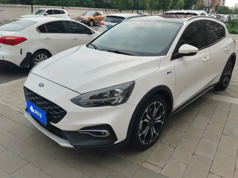 Ford Focus Active, 2019