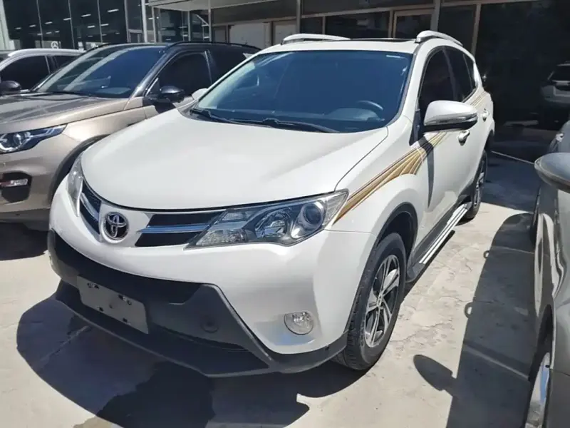 Toyota RAV4, 2016 — фото 1