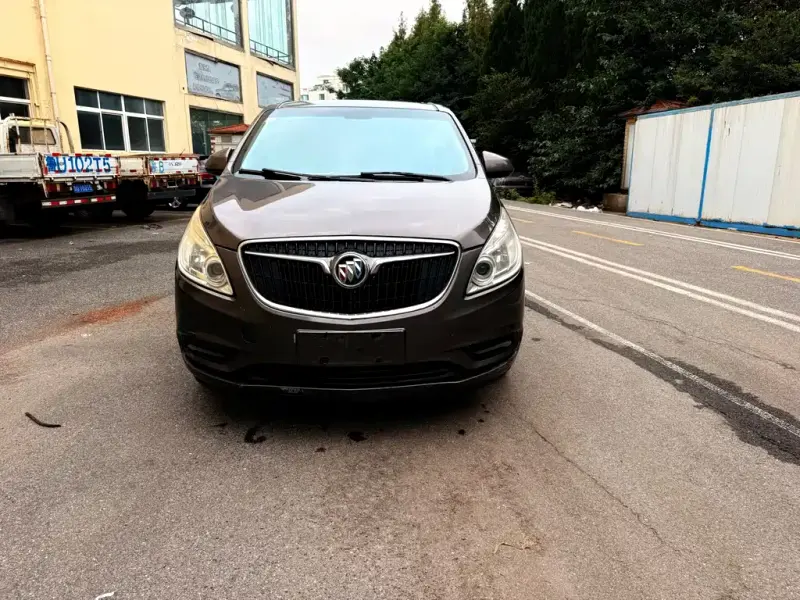 Buick GL8, 2017