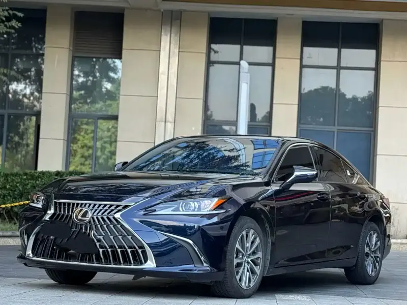 Lexus ES, 2021