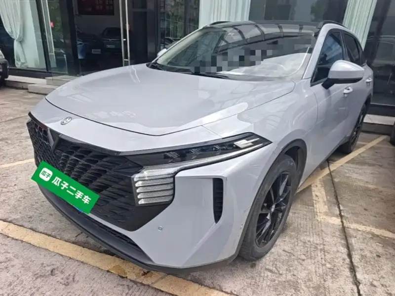 Venucia V, 2022