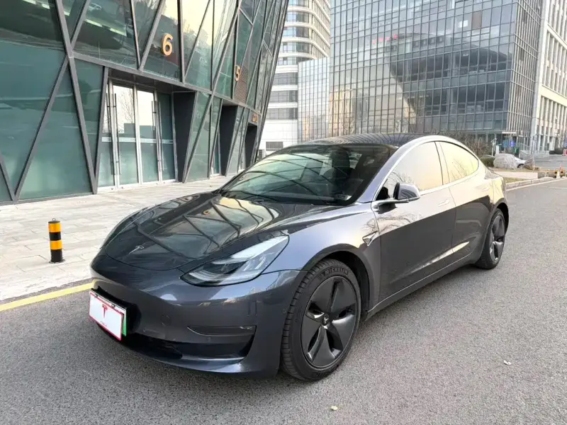 Tesla Model 3, 2020